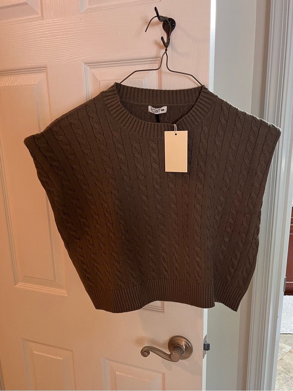 Cable Knit Sleeveless Sweater Vest - Olive